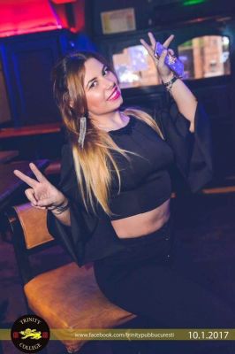 Book UAE escort for outcall (1 hour - USD 1200)