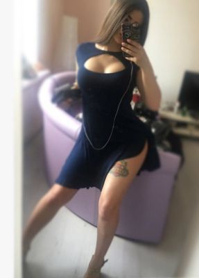 See photos of Melinda in escort gallery