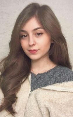 Cheap outcall prostitute in UAE - 20 year-old Mimmi can meet you 24 7