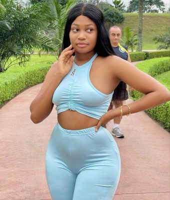 Lesbian female service from Nelly  24 7