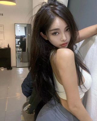 Fetish escort in Abu Dhabi meets her clients 24 7