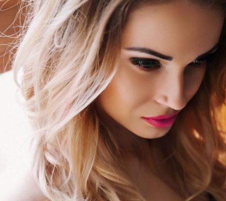 Intimate dating with Abu Dhabi escort girl, call +7 929 551-66-90