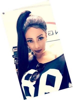 Invite UAE outcall escort Lopez to your flat or hotel room