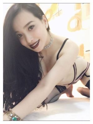 Top escort asian Abu Dhabi girl Hanna Nuru will please you tonight