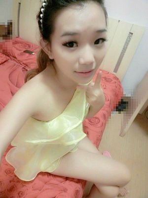 One of the kinkiest eastern escorts - Bella will make a blowjob for USD 1000