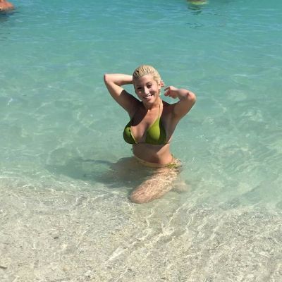 Local escort Christine in Abu Dhabi