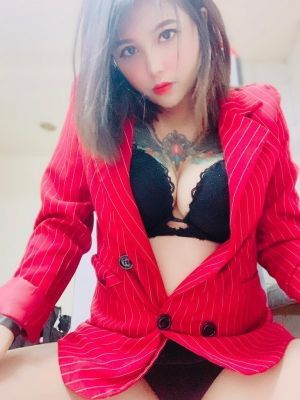 UAE freelance girl, age: 22, weight: 65 kg, height: 5 cm