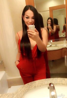 Lesbian call girl TS Gina Lee is waiting for ladies