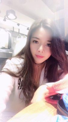 Independent asian escort in Abu Dhabi: Angela available 24 7