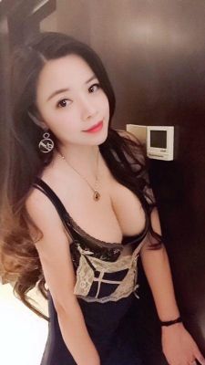 Older escorts: Angela, age: 22. Available 24 7