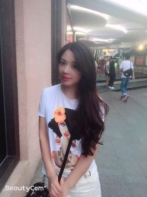 Massage girl in Abu Dhabi: Angela (22 y.o.)