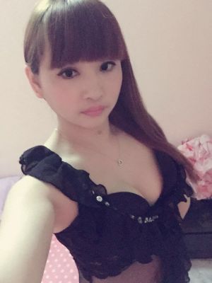 Lesbian escort in UAE for a kinky date: +971 56 832 3385