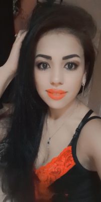 Female escort in UAE sucks for AED 599