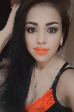 Female escort in UAE sucks for AED 599