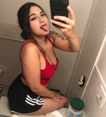 Airport escort Melisa for quick sex