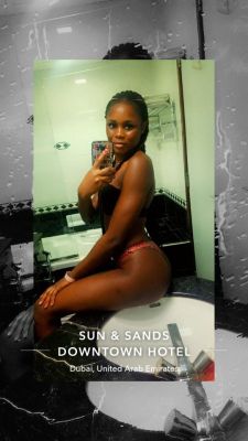 Lesbian escort in UAE for a kinky date: +971 55 830 6494