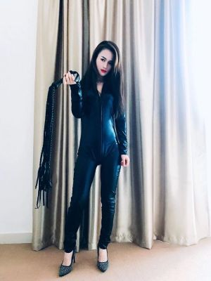 Profile of UAE private escort on SexAbudhabi.club