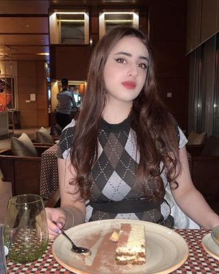Mahi Indian Model  escorts Abu Dhabi citizens and guests for AED 1000/hr