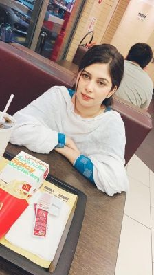 Escort profile of +971586927870 Sanam  with pics and reviews