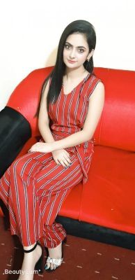 Abu Dhabi massage service offered by hooker +971586927870 Benish 