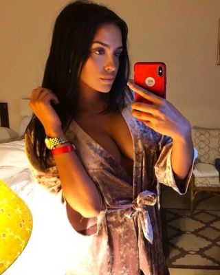  Sandra provides Abu Dhabi erotic massage to respectful gents