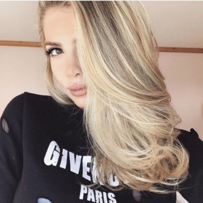 Laura NEW — photos and reviews about the girl