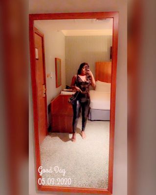 Black female escort Maryann in UAE