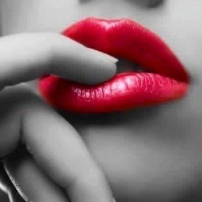 Asian escort in Abu Dhabi for classic and oral sex for USD 1000