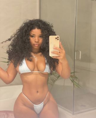 Sex, blowjob from 22 y.o. Abu Dhabi japanese escort 