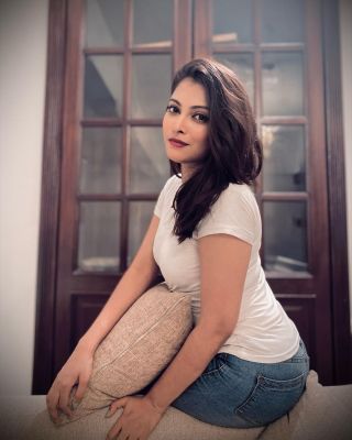 Domination escort in Abu Dhabi available for AED 1000