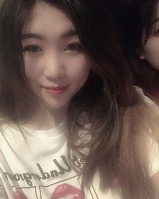 July escorts Abu Dhabi citizens and guests for AED 600/hr