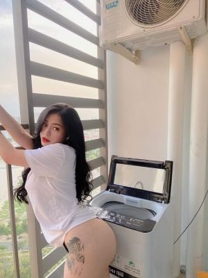 Escort call girl from UAE will be yours tonight